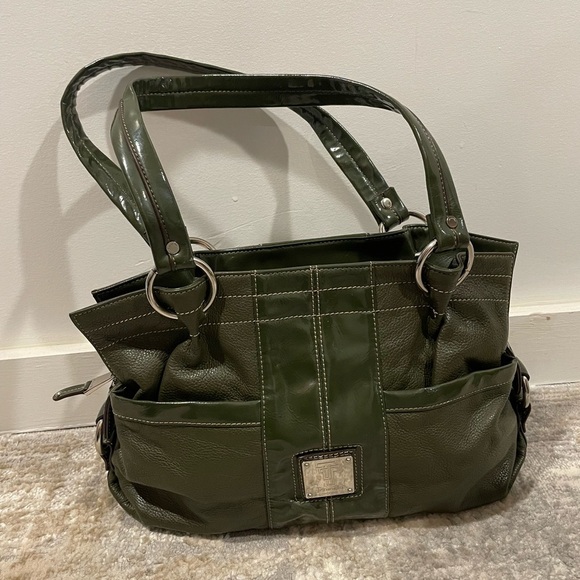 Tignanello Handbags - Tignanello Green Leather Shoulder Bag Purse Handbag Double Strap Silver Hardware
